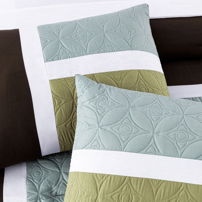 Bernard 7-Piece Patchwork Quilted Medallion Bed in a Bag Comforter Set with Sheets, California King/King/Queen/Full Size