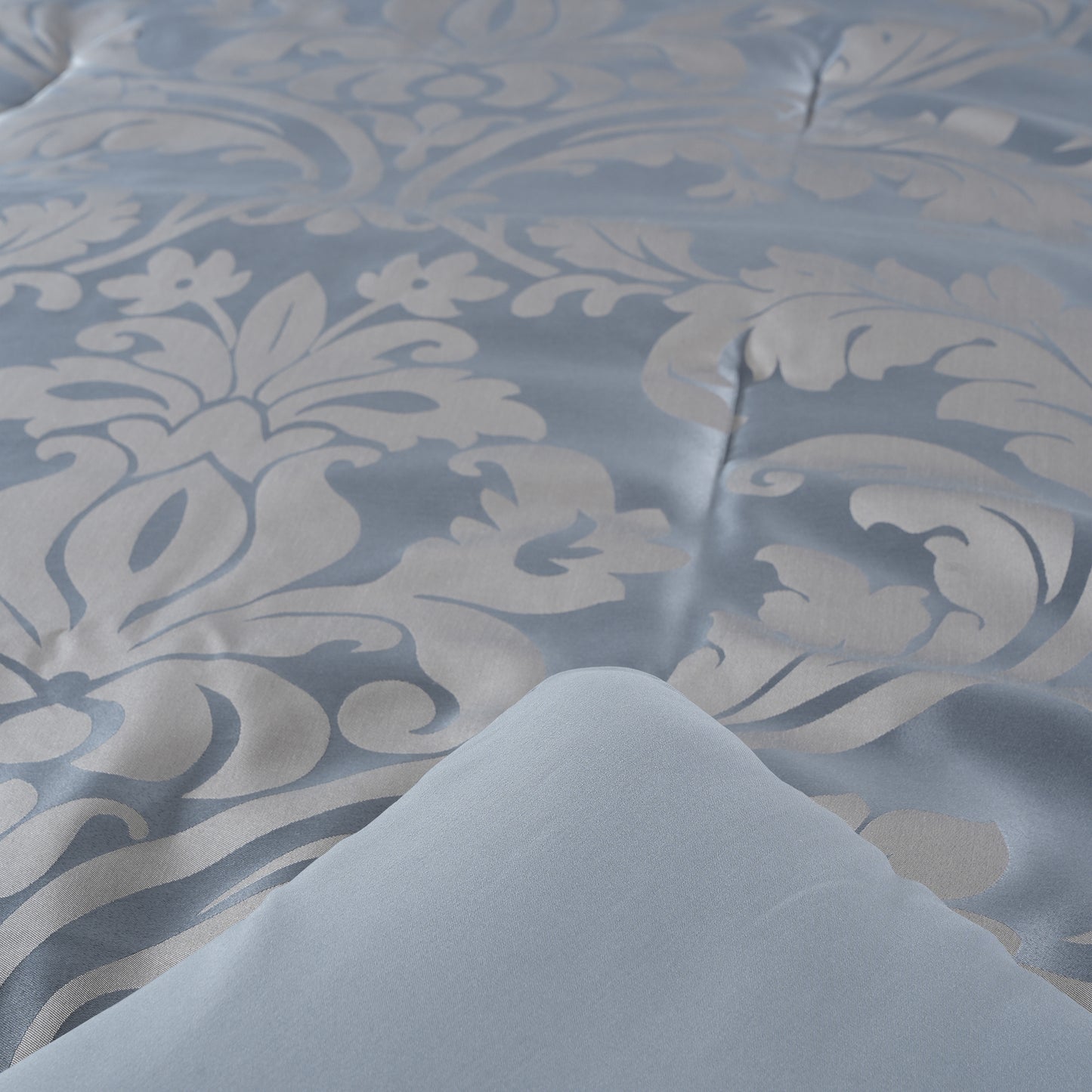 Valor 7-Piece Luxury Jacquard Floral Bed in a Bag Comforter Set