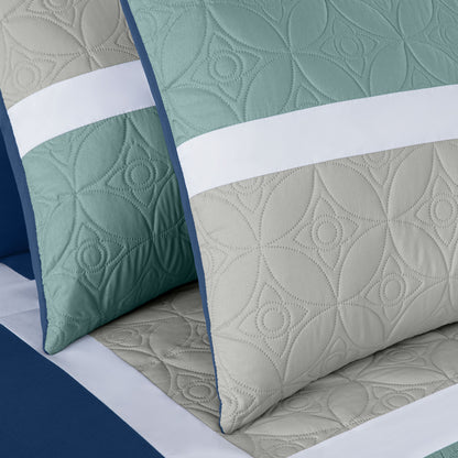 Bernard 7-Piece Patchwork Quilted Medallion Bed in a Bag Comforter Set with Sheets, California King/King/Queen/Full Size