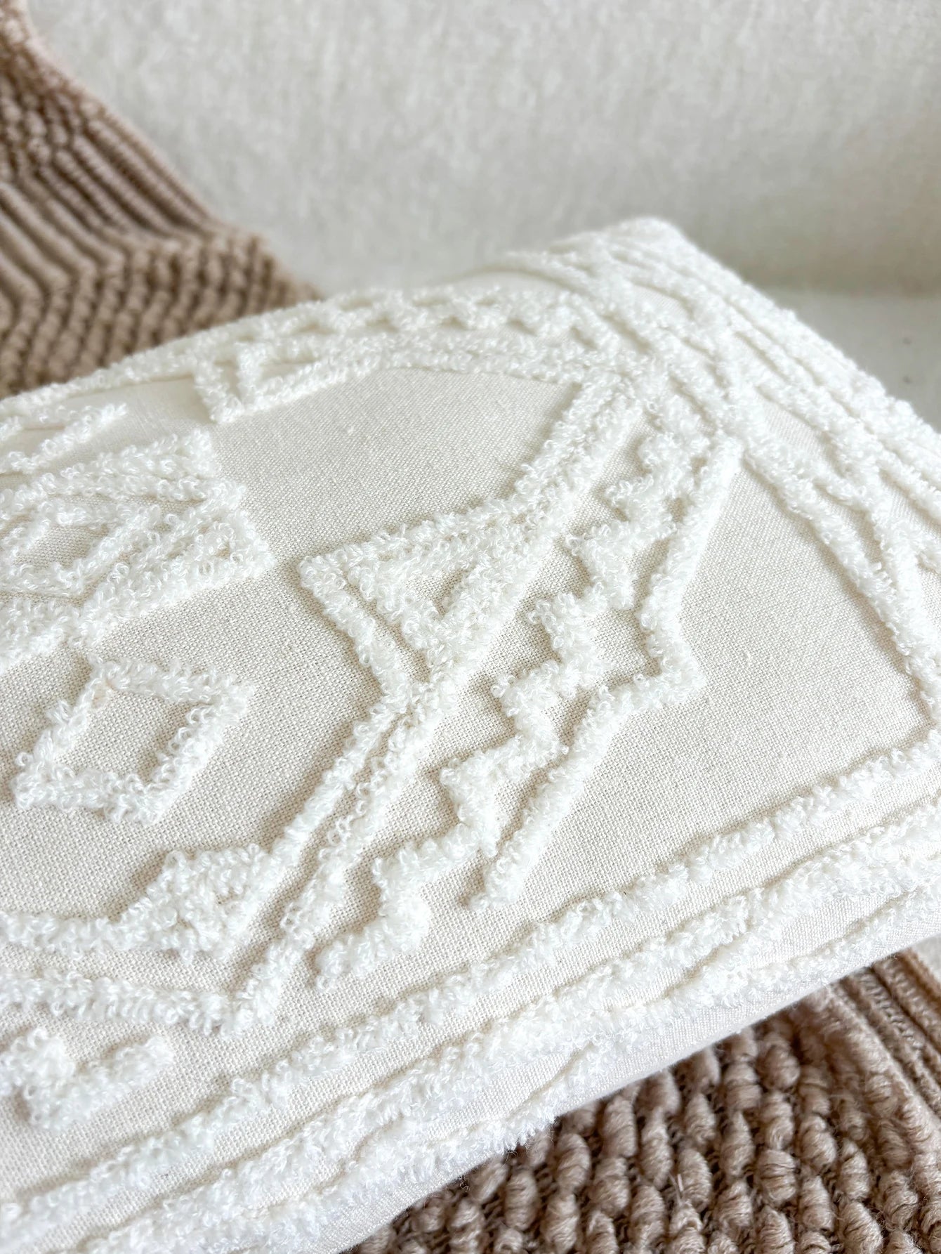 1pc Decorative Geometric Towel Embroidery Cushion Cover Without Filler For Various Decor