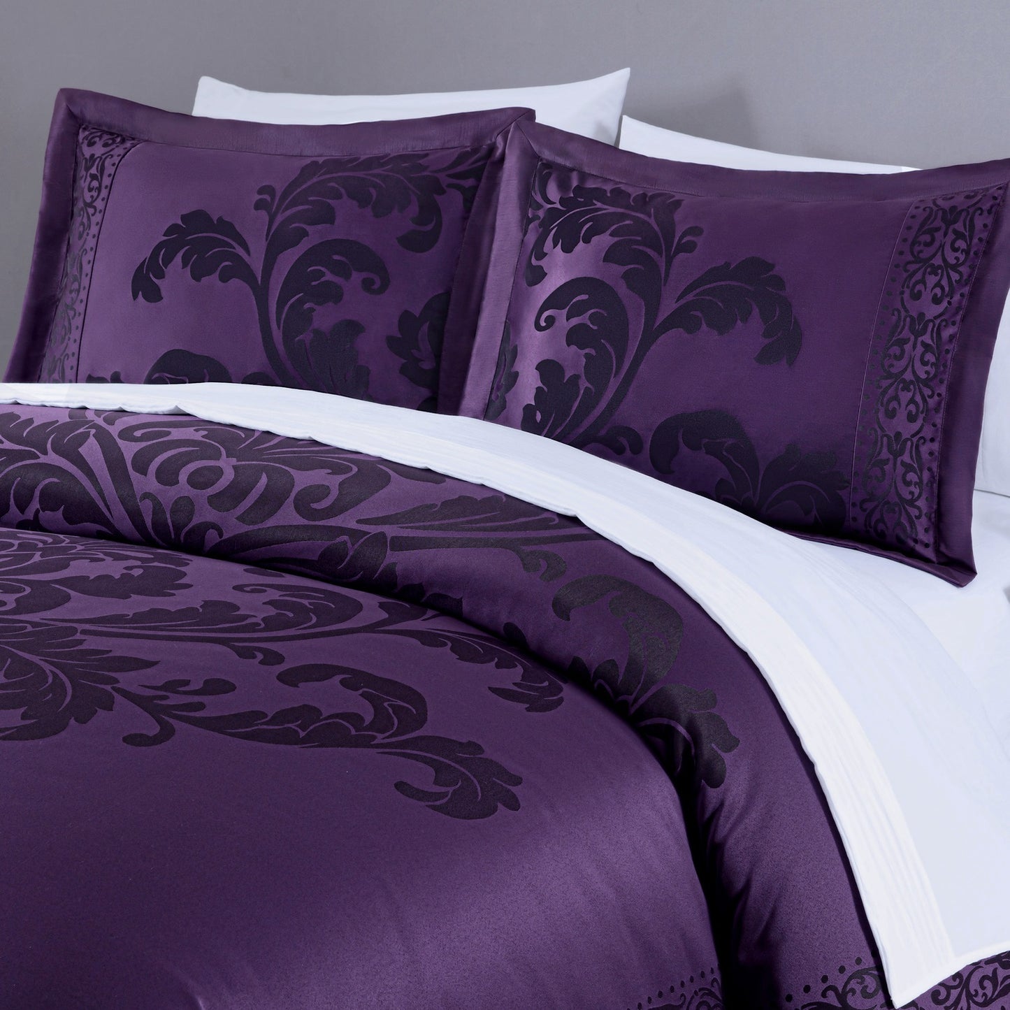 Valor 7-Piece Luxury Jacquard Floral Bed in a Bag Comforter Set