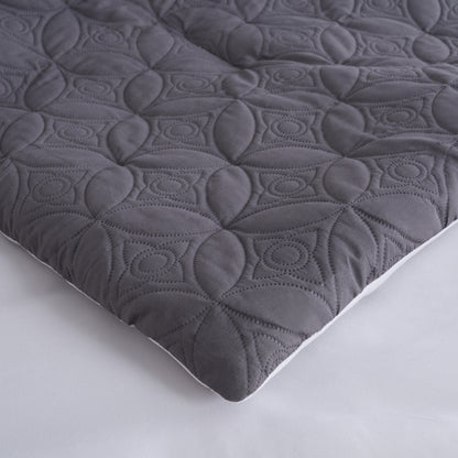 Bernard 7-Piece Patchwork Quilted Medallion Bed in a Bag Comforter Set with Sheets, California King/King/Queen/Full Size